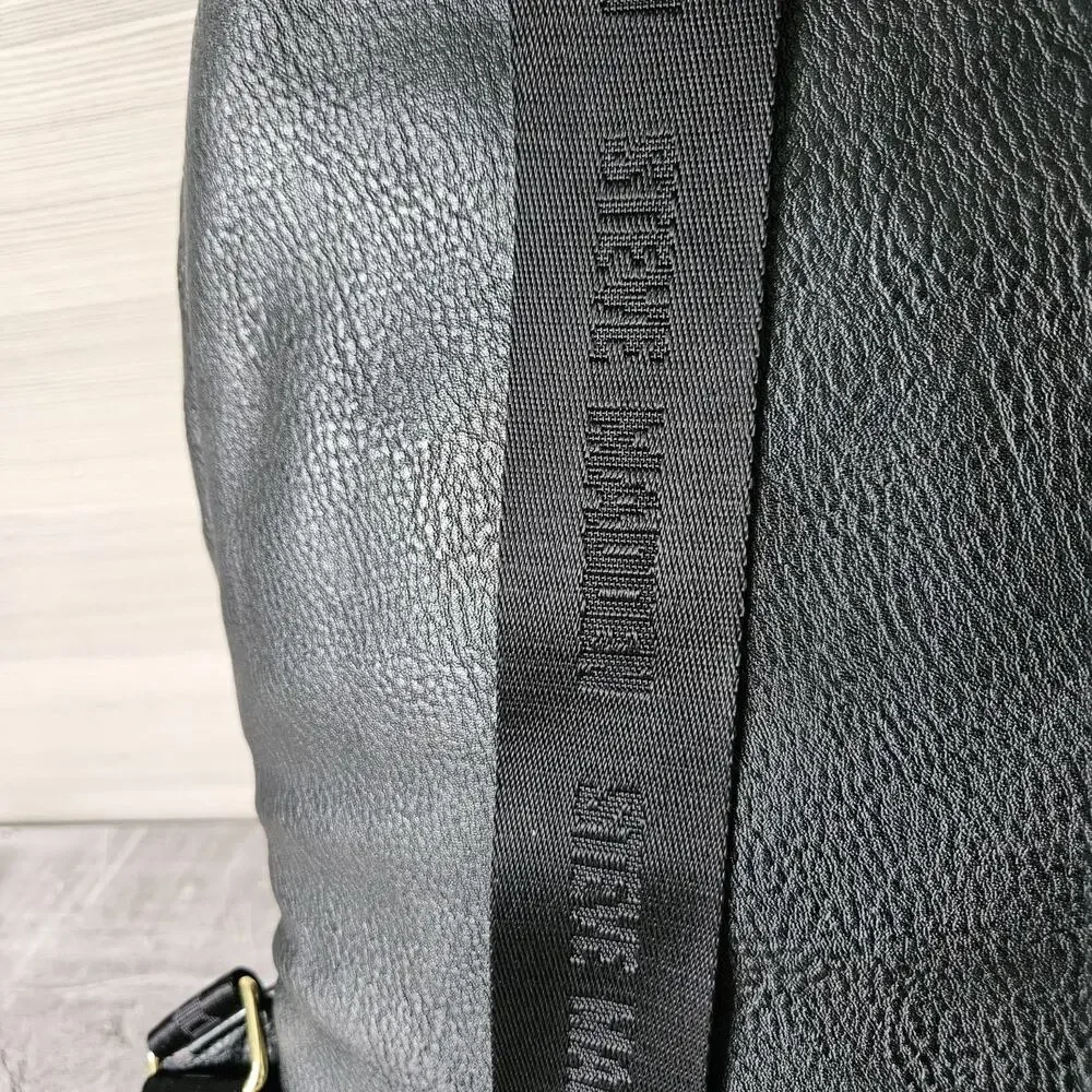 Steve Madden Black Backpack Bag Gold Zippers Logo Gym City Minimalist‎ FLAWS